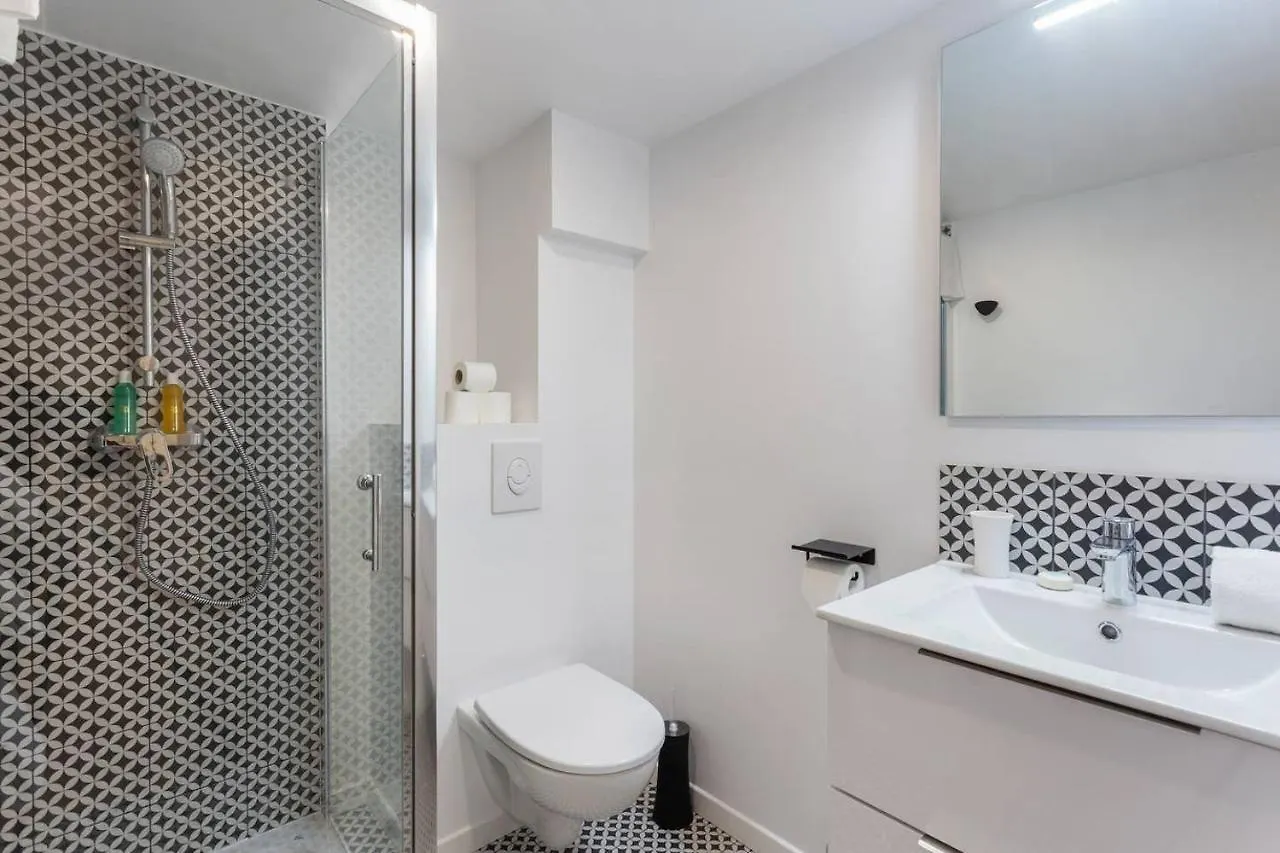 Lejlighed Chic Saint-Germain-Des-Pres Studio For 4 - Prime Location Paris Frankrig